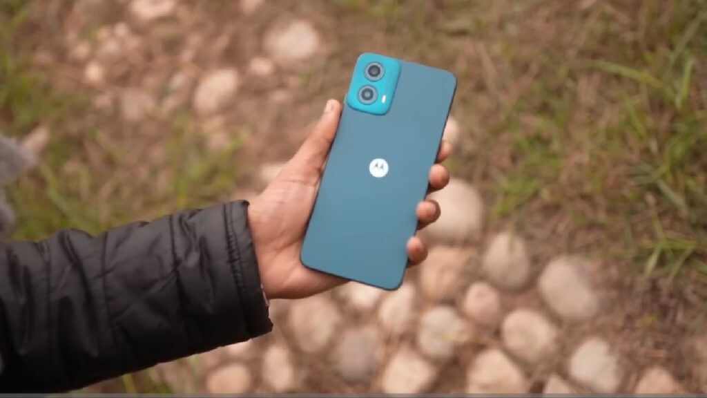 Motorola G35 5G Design & Build Quality 